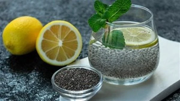 وداعا الريجيم .. مشروب سحري بديل عمليات تكميم المعدة يثير السوشيال ميديا أثار مشروب سحري الجدل بشكل كبير علي وسائل التواصل الاجتماعي بفضل نتائجه التي