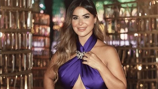 بإطلالة جريئة.. رانيا منصور تبرز أنوثتها في أحدث ظهور لهاتحرص الفنانة رانيا منصور علي مشاركة متابعيها أحدث اطلالتها عبر حسابها الرسمي على موقع تبادل