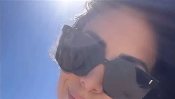 تحت الشمس.. ظهور رقيق لبسنت شوقي شاهد نشرت الفنانة بسنت شوقي، فيديو لها من خلال حسابها الشخصي بموقع التواصل الاجتماعي إنستجرام . وظهرت بسنت شوقى