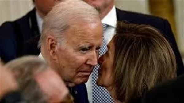 هل يعيش جو بايدن آخر أيام الرئاسة الأمريكية؟ كواليس الصراع بالحزب الديمقراطي عن المرشح المنافس ل ترامبيبدو أن الرئيس الأمريكي جو بايدن يمر بأصعب