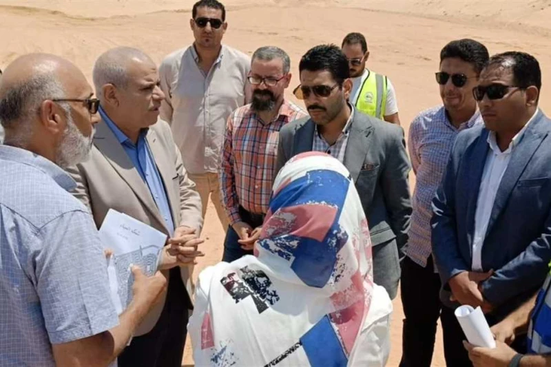 مسؤولو الإسكان يتابعون تنفيذ مشروعات المرافق وسكن لكل المصريين بالعبور الجديدة أجرى المهندس كمال بهجات، مساعد نائب رئيس هيئة المجتمعات العمرانية لقطاع التنمية وتطوير المدن، والمهند