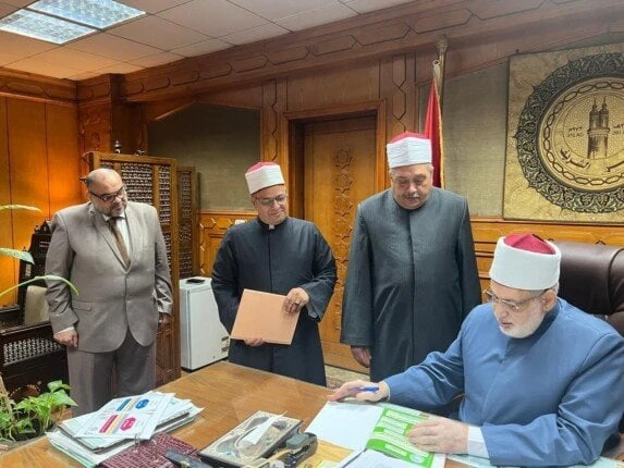 الأزهر يعتمد نتيجة الدور الأول للشهادتين الإعدادية والثانوية لمعاهد البعوث الأزهر يعتمد نتيجة الدور الأول لمعاهد البعوثاعتمد الدكتور محمد الضويني،