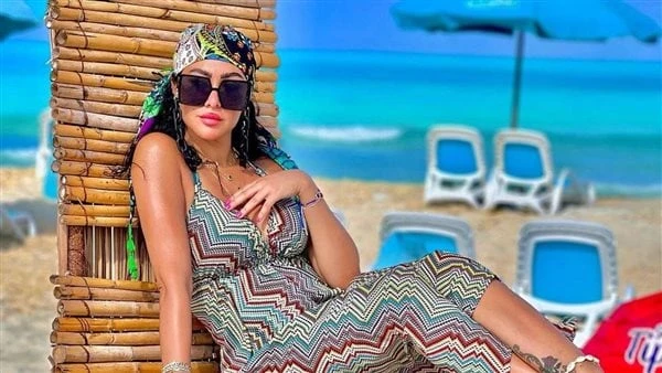 ميرهان حسين تلفت الأنظار بملابس البحرشاركت الفنانة ميرهان حسين عبر صفحتها الرسمية علي موقع الصور والفيديوهات الشهير إنستجرام، صور جديدة لها خلال