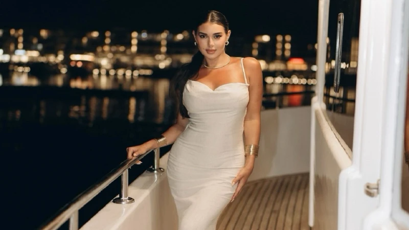 ياسمين صبري تبرز رشاقتها بإطلالة أنثوية جريئة.. فيديو وصور اخر خبر شاهد المقال التالي من صحافة السعودية عن ياسمين صبري تبرز رشاقتها بإطلالة أنثوية