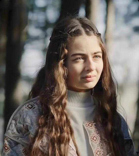 رواية زهرة الحب والعشق كاملة جميع الفصول بقلم سلطانه زمانه عنف آدم نفسه بشدهانا عند حور حور ببكاء غبيه ليييه اكيد هيفكرنى واحده سهله بس لا مبقاش حور لو خليته يلمس شعره منى حتى لو ه