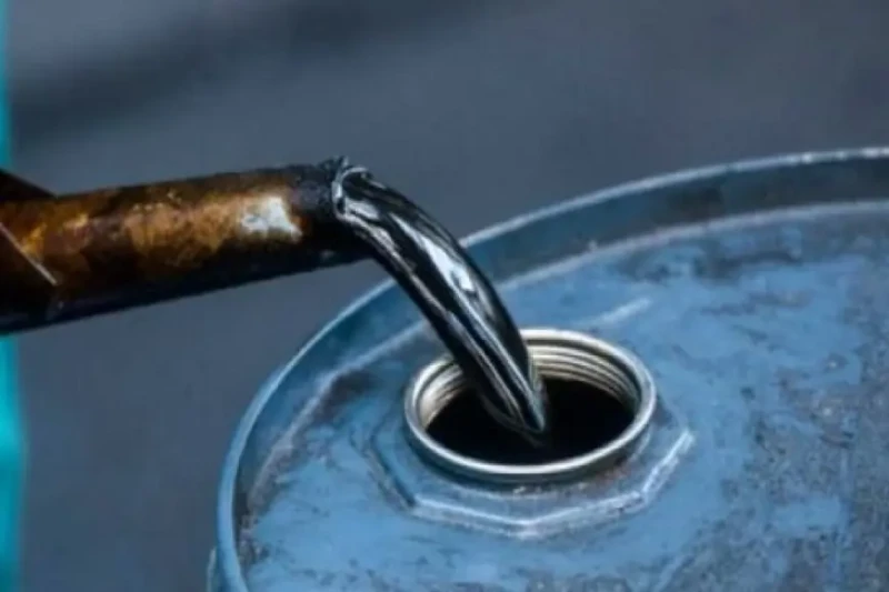 تتراجع أسعار النفط لأدنى مستوى في شهرين وسط مخاوف الطلب من الصينتراجعت أسعار النفط يوم الثلاثاء لأقل مستوياتها منذ يونيو بسبب تفوق المخاوف من الطلب