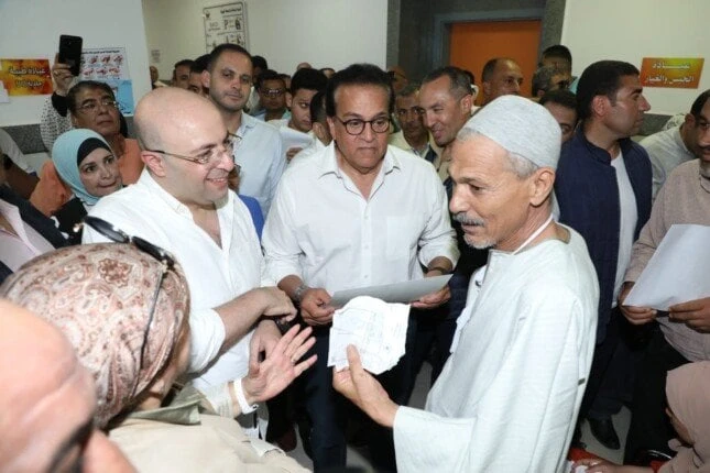 وزير الصحة يتفقد مستشفيات بني سويف ويوجه برفع كفاءتهاتفقد الدكتور خالد عبد الغفار نائب رئيس مجلس الوزراء ووزير الصحة والسكان، يرافقه الدكتور محمد