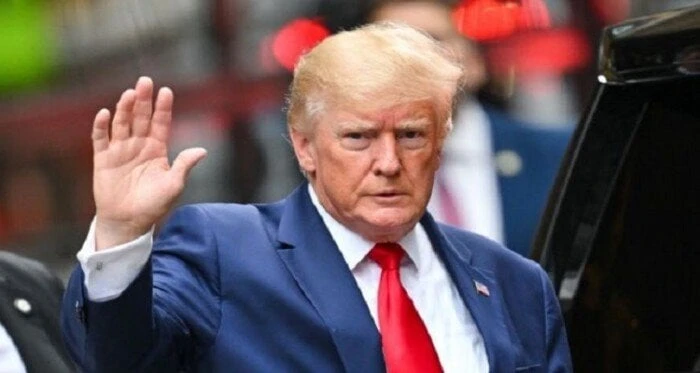 رسميا.. الحزب الجمهوري يرشح ترامب لانتخابات الرئاسة والرئيس السابق يختار فانس نائبا له أعلن الحزب الجمهوري رسميا بأن دونالد ترامب مرشحه الرئاسي لدورة