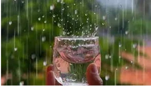 تعرف على تفسير المطر في منام العزباء لابن سيرين تعرف على تفسير المطر في منام العزباء لابن سيرين، يعد المطر من الرؤى المحببة لمعظم الأشخاص لما يحمله من بشرى الفرح والسعادة في الواقع