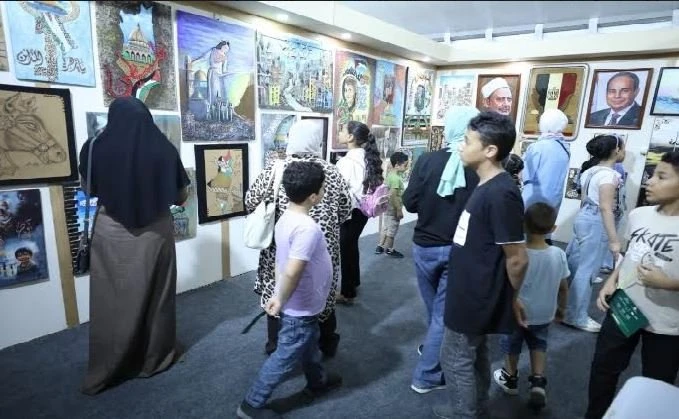 هنا فلسطين.. عشرون لوحة فنية بجناح الأزهر بمعرض الإسكندرية الدولي للكتاب تظهر جرائم الاحتلال بحق الشعب الفلسطينيإيهاب زغلولتحتل القضية الفلسطينية المكانة الأولى في أولويات مؤسسة ال