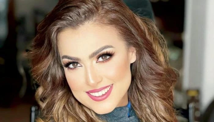 فن: سيمون: الكرامة واحترام النفس أصعب من التواجد والاستمرارية اقرأ في أفاق عربية سيمون الكرامة واحترام النفس أصعب من التواجد والاستمرارية، أكدت