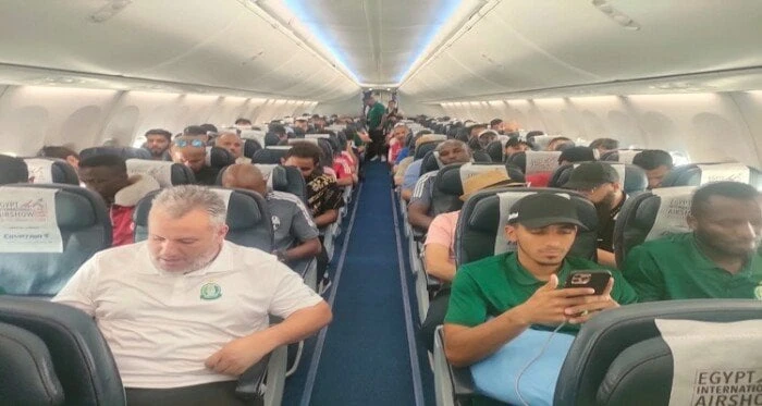 مصر للطيران تنقل فرق أهلي طرابلس والمدينة والسويحلي الليبية من روما إلي معيتيقةمصر للطيران تنقل فرق أهلي طرابلس والمدينةنجلاء غنيمنقلت مصر للطيران