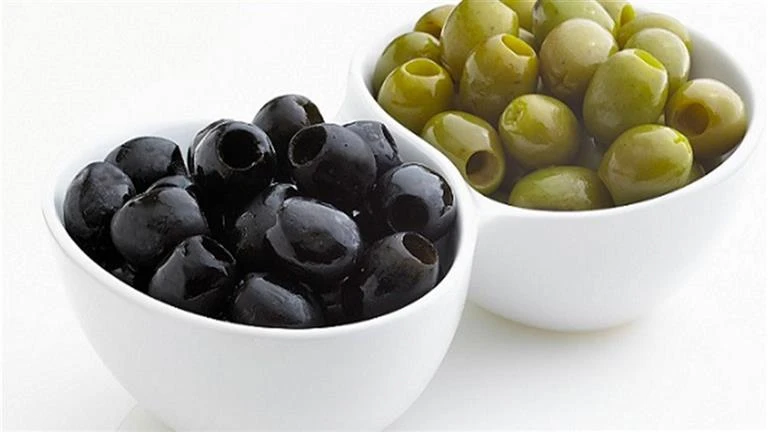 الزيتون الأخضر والأسود.. ما الفرق بينهما؟ لايف ستايل شاهد المقال التالي من صحافة مصر عن الزيتون الأخضر والأسود ما الفرق بينهما؟، 08 00 ص الأحد 28