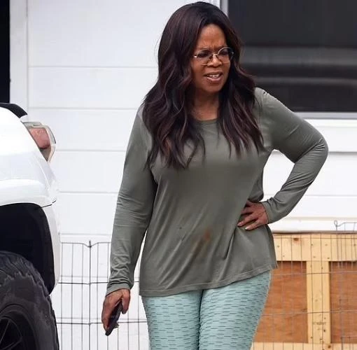 أوبرا وينفري تكشف الدواء المعجزة افاق عربية - ظهرت أوبرا وينفري في صور جديدة، بجسم أنحف بكثير، مظهرة التقدم الكبير في رحلتها لإنقاص الوزن، بعد أن