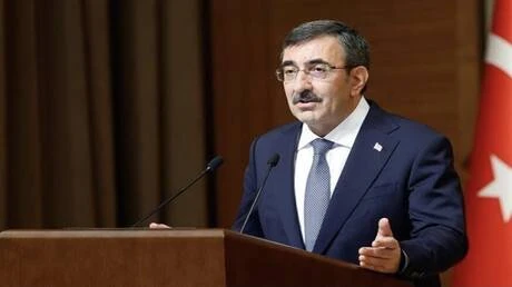 نائب الرئيس التركي يمنح جائزة المتفكر لمعهد الفكر الإسلامي 2024 لمفكر مغربي تعرف على التالي نائب الرئيس التركي يمنح جائزة المتفكر لمعهد الفكر