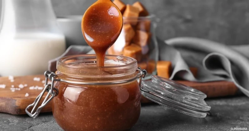 طريقة عمل صوص الكراميل الإقتصادى فى المنزلصوص الكراميل يمكنك الاستعانة به في عمل التورتات والحلويات، إلى جانب أنه يمكن إضافة صوص الكراميل على العديد من المشروبات، مثل القهوة والعصا