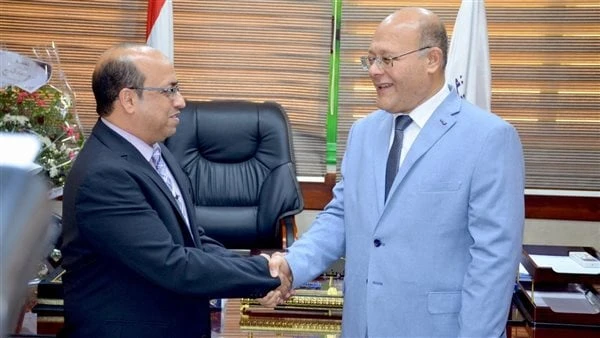 رئيسا جامعة ومدينة سوهاج يناقشان موقف مشروع مستشفى شفاء الأطفال استقبل المهندس شريف عبد البديع، رئيس جهاز مدينة سوهاج الجديدة، الدكتور حسان النعمانى،