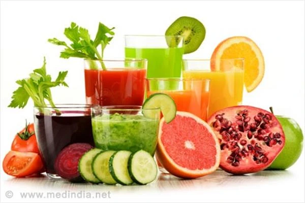 أستاذ بالقومي للبحوث يكشف بعض المشروبات والفواكه لتجنب حرارة الصيف متفرقات شاهد المقال التالي من صحافة مصر عن أستاذ ب القومي للبحوث يكشف بعض