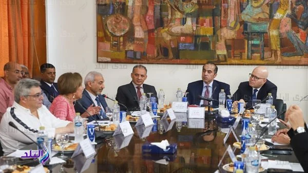 محمد فايز: الحوار الوطني نجح في تحقيق التوافق والتواصل السياسيأكد الدكتور فايز فرحات رئيس مجلس إدارة مؤسسة الأهرام، أن الدور التنويري لمؤسسة الأهرام