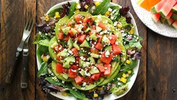 مقرمشة وشهية.. طريقة عمل سلطة الأفوكادو الآسيويةتعتبر طريقة عمل سلطة الأفوكاد المقرمشة من وصفات المطبخ الآسيوي، وهي سلطة خفيفة يمكن تحضيرها على