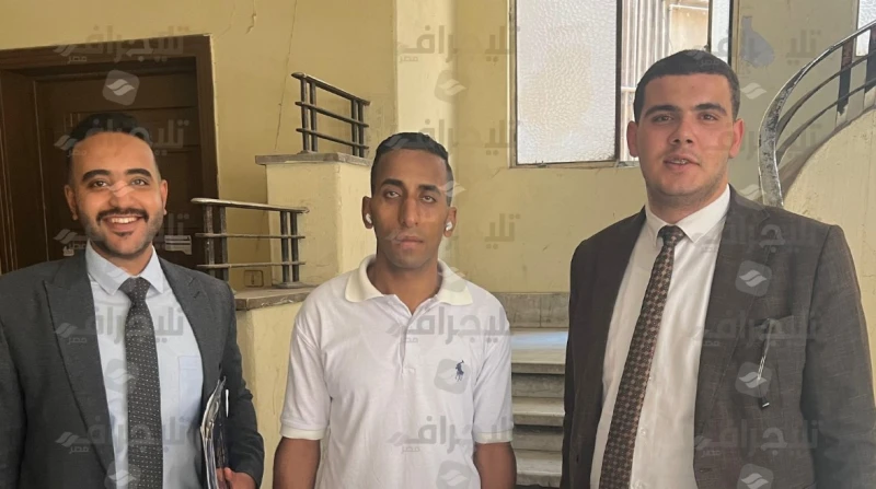 مصادر بنقابة الموسيقيين تنفي تقديم المصفوع شكوى ضد عمرو دياب علم افاق عربية، من مصادر خاصه داخل نقابة المهن الموسيقية، أن الشاب سعد أسامة، صاحب واقعه