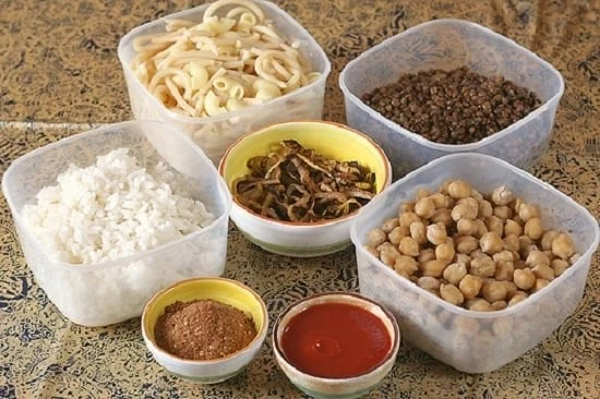 أحلى من المطاعم.. طريقة عمل الكشري المصري في المنزليعتبر الكشري المصري، من أكثر الأكلات الشعبية التي يفضلها الكبار والصغار، لذا تبحث الكثير من السيدات عن طريقة تحضيره في المنزل، لض