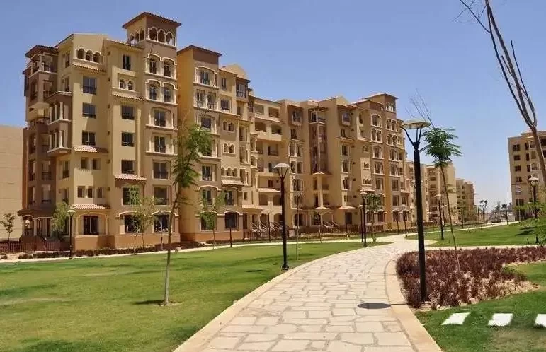 متتعبش نفسك يا عريس: شقق الإسكان جاهزة وبالتقسيط المريح كشفت مصادر في وزارة الإسكان والمرافق والمجتمعات العمرانية الجديدة، تفاصيل جديدة عن مشروع سكن