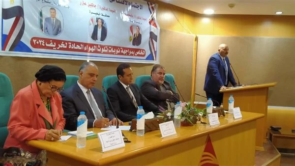 الزراعة: تعليمات بإصدار الموافقات الخاصة بفتح مواقع ومراكز تجميع وتدوير قش الأرز تواصل وزارة الزراعة واستصلاح الأراضي المشاركة في سلسلة لقاءات وحوارات مجتمعية للأفراد الفاعلة فى من