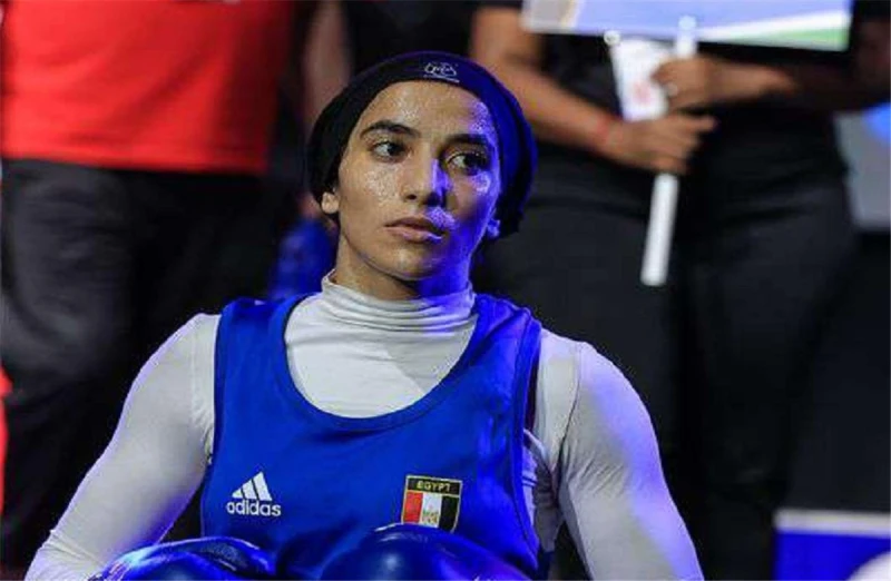 الأولمبية تكشف عن مفاجأة جديدة بشأن استبعاد يمنى عياد بسبب زيادة وزنها 700 جرامالأولمبية , أثارت واقعة استبعاد بطلة الملاكمة المصرية يمنى عياد من