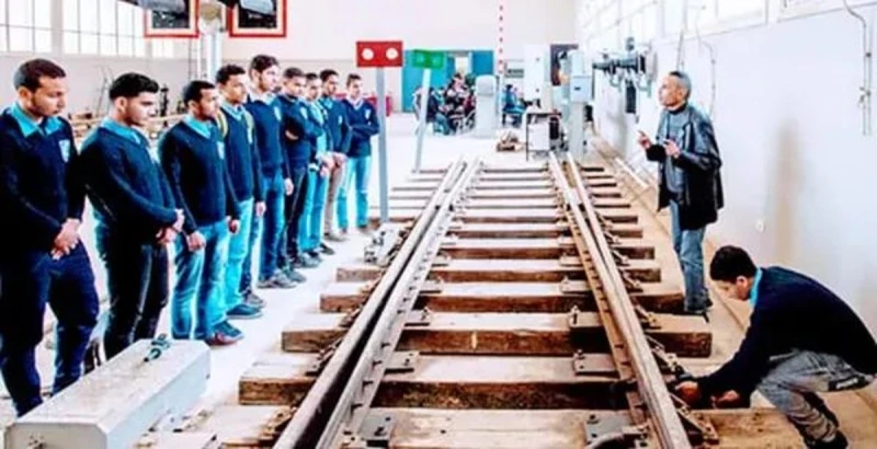 تفاصيل مدارس السكة الحديد 2024 جهز نفسك اعرف الشروط وموعد التقديم الحق قدم تفاصيل مدارس السكة الحديد 2024 جهز نفسك اعرف الشروط وموعد التقديم الحق قدم