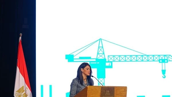 المشاط: التنمية الصناعية الخضراء تحقق النمو المستدامأكدت الدكتورة رانيا المشاط، وزيرة التخطيط والتنمية الاقتصادية والتعاون الدولي، أن الانتقال