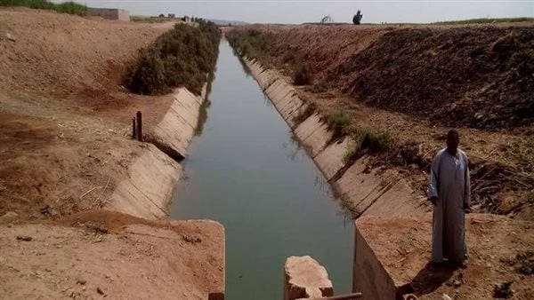 رفع بالطاقة الشمسية.. ملامح تطوير منظومة الرى بوادى النقرة بأسوان تعد منطقة وادي النقرة بأسوان من أهم مناطق الري، لأن قرى وادى النقرة تشتهر بزارعة المحاصيل الزراعية ومنها النباتات