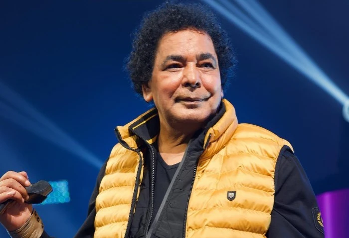 أبرز تصريحات محمد منير قبل حفله في مهرجان العلمين يواصل الفنان محمد منير استعداداته لحفله الغنائي الذي من المقرر أن يحييه الليلة ضمن فعاليات الدورة