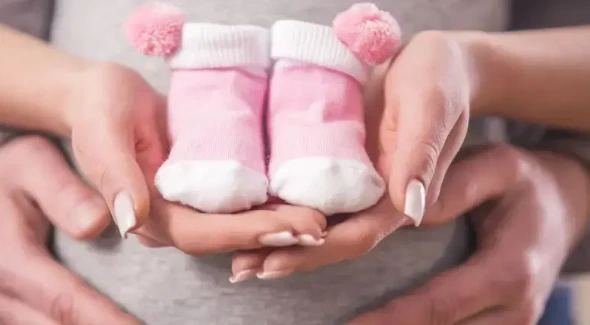 تعرف على تفسير حلم الحامل للعزباء لابن سيرين و الحمل ببنت للعزباء و من شخص تعرفه تفسير حلم الحامل للعزباء، يعد من الأحلام التي تثير التساؤل والفضول