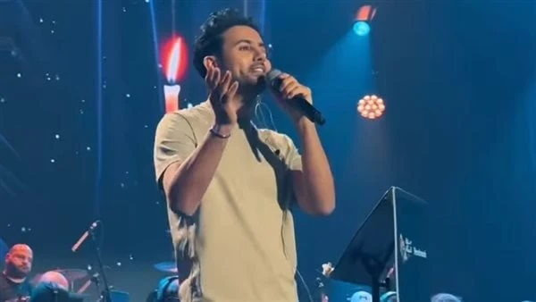 استعدادا لحفله مع آمال ماهر.. فؤاد عبد الواحد يجري بروفاته في الطائف أجرى الفنان فؤاد عبد الواحد، بروفاته النهائية ليلة أمس الأربعاء 10 يوليو، على