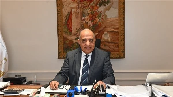 وزير الكهرباء: البدء الفوري في تركيب العدادات الكودية دون قيود أو اشتراطاتحدد الدكتور محمود عصمت، وزير الكهرباء والطاقة المتجددة، أولويات العمل خلال المرحلة الحالية فى إطار الاسترا