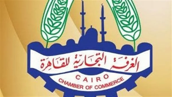 أيمن العشري: حل مشاكل الصناعة وتسهيل إجراءات التصنيع سينعكس بالإيجاب على الاقتصاد والمجتمعوجه أيمن العشري رئيس غرفة القاهرة التجارية شكره للقيادة