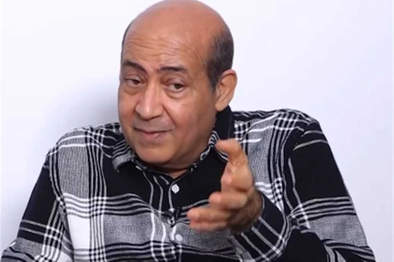 طارق الشناوي: الحجاب في الشارع المصري يحتاج إلى رؤية درامية كشف الناقد الفني طارق الشناوي الموضوع الذي يحتاج أن يناقش في عمل فني، قائلا: بهدوء ودون أن نغضب أحد الحجاب. وقال طارق ال