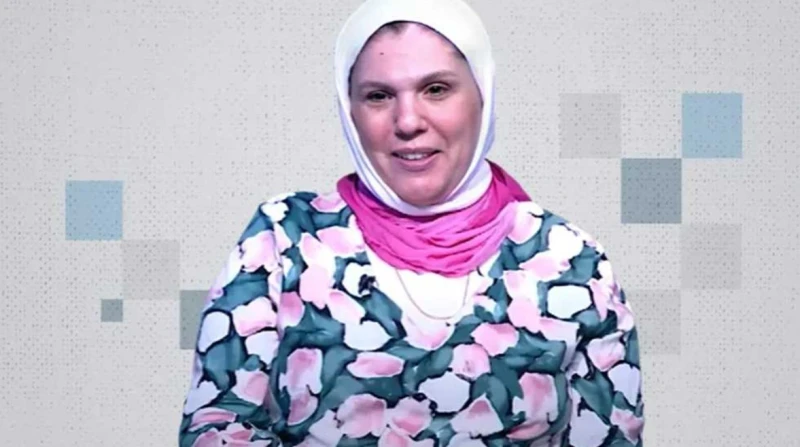 حصدت جائزة الابتكار بألمانيا.. مروة سعودي ملهمة مصرية تصل للعالمية بعد أن قطعت شوطا طويلا في دراسة وتطوير الذكاء الاصطناعي، حصلت الباحثة والرائدة المصرية مروة سعودي، على جائزة الاب