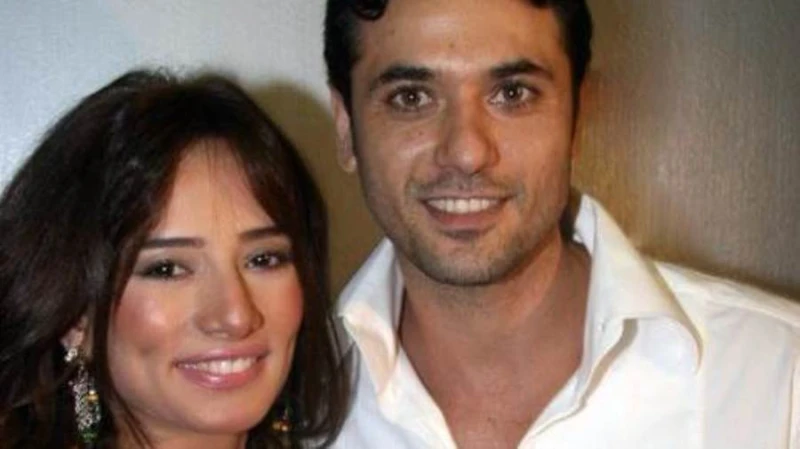 بعد فيلم ولاد رزق 3.. زينة تقيم دعوى زيادة نفقة على الفنان أحمد عز تقدم المحامي معتز الدكر دفاع الفنانة زينة بطلب لمحكمة الأسرة للمطالبة بزيادة نفقة لطفليها من الفنان أحمد عز. وكشف