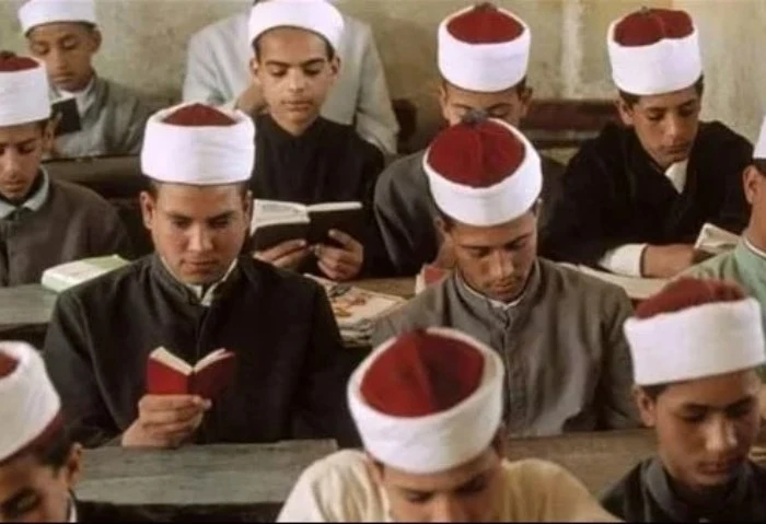 رسميا إعلان نتيجة الثانوية الأزهرية 2024 غدا يعقد المركز الإعلامي للأزهر الشريف مؤتمرا صحفيا غدا الأربعاء، في تمام الساعة الواحدة والنصف ظهرا، بمشيخة