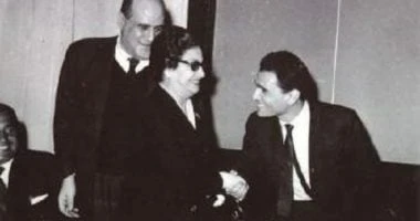 5 مطربين تغزلوا فى ثورة 23 يوليو بأغنياتهم.. العندليب وكوكب الشرق أبرزهم تعرف على التالي 5 مطربين تغزلوا فى ثورة 23 يوليو بأغنياتهم.. العندليب وكوكب