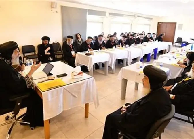 هذا ما طلبه البابا تواضروس الثاني من كهنة الخليج خلال إجتماع قداسته معهمالبابا تواضروس الثاني ، شارك قداسة بابا الإسكندرية وبطريرك الكرازة المرقسية ، في فعاليات المؤتمر السابع لكهن