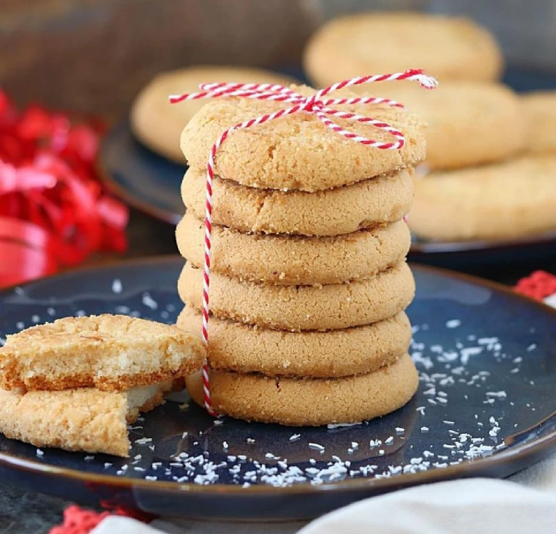 بسكويت جوز الهند ألذ نوع الحلويات سهلة وسريعة ممكن تعمليه في بيتكبسكويت جوز الهند من ألذ واشهر انواع وصفات البسكويت التي لها قيمة غذائية عالية وليست