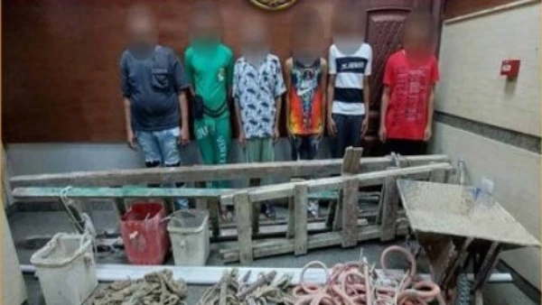 ضبط 6 أشخاص لاتهامهم بالتنقيب عن الأثار في مصر القديمة أكدت معلومات وتحريات الأجهزة الأمنية بمديرية أمن القاهرة قيام مجموعة من الأشخاص بالتنقيب عن