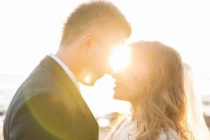 رواية فاطمة وسليم كاملة وحصرية بقلم مريم محمود كانت قاعده بتقلب في الفيسبوك لانها كانت زهقانه فجأة لقت رساله على تليفونها من شخص مجهول أنا عارف انك