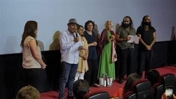 تفاصيل العرض الأول من المسافة صفر بمهرجان عمان السينمائي سلمت ست جوائز تحت عنوان جائزة الأمل لأفلام مشاركة من قبل لجنة التحكيم المؤلفة من المخرج يسري نصرالله والمنتجة درة بوشوشة و