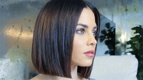 وفري فلوس الكوافير4 أقنعة تجعل الشعر بدون مشاكل تحلم كل سيدة وفتاة بالحصول على شعر صحي خالي من المشاكل الشائعة و المتشرة مثل الخصلات المجعدة و الحصول على شعر ناعم كالحرير بدلا من ا