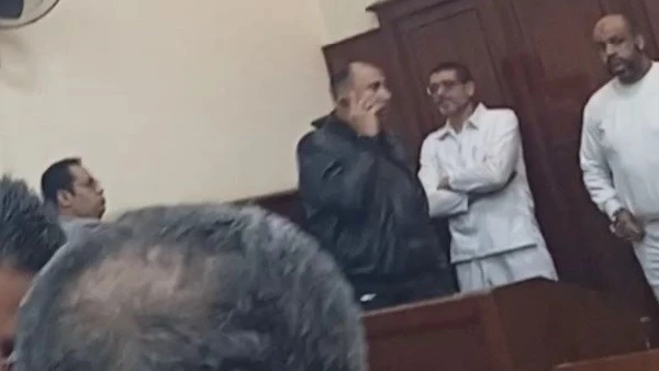 استضافوه فقتلهم.. جنايات القاهرة تستمع لمرافعة دفاع المتهم بإنهاء حياة 3 مصريين فى قطر تستمع الدائرة 10 بمحكمة جنايات القاهرة المنعقدة بمجمع محاكم
