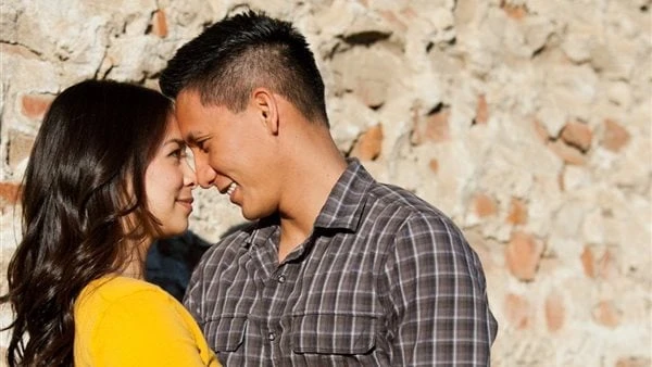 فوائد الصداقة بين الأزواج وكيفية تعزيز العلاقة بينهماكل يوم جديد يعتبر فرصة لتعزيز العلاقة والصداقة بين الأزواج، إليك بعض الفوائد والنصائح لكيفية